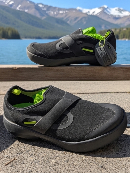 OOFOS OOmg Low Shoes Mens Black Slip-On Recovery Loafers with Lime Green Accents main image 12